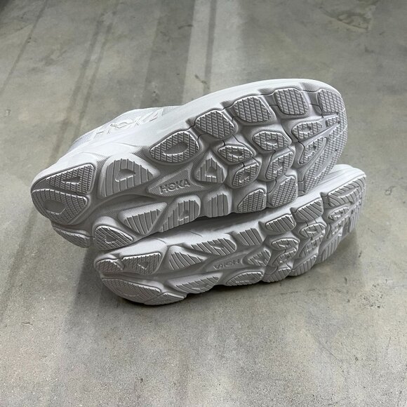 Hoka One One Clifton 10 Men's Triple White Running Shoes 1162030/WWH - New - Picture 6 of 6